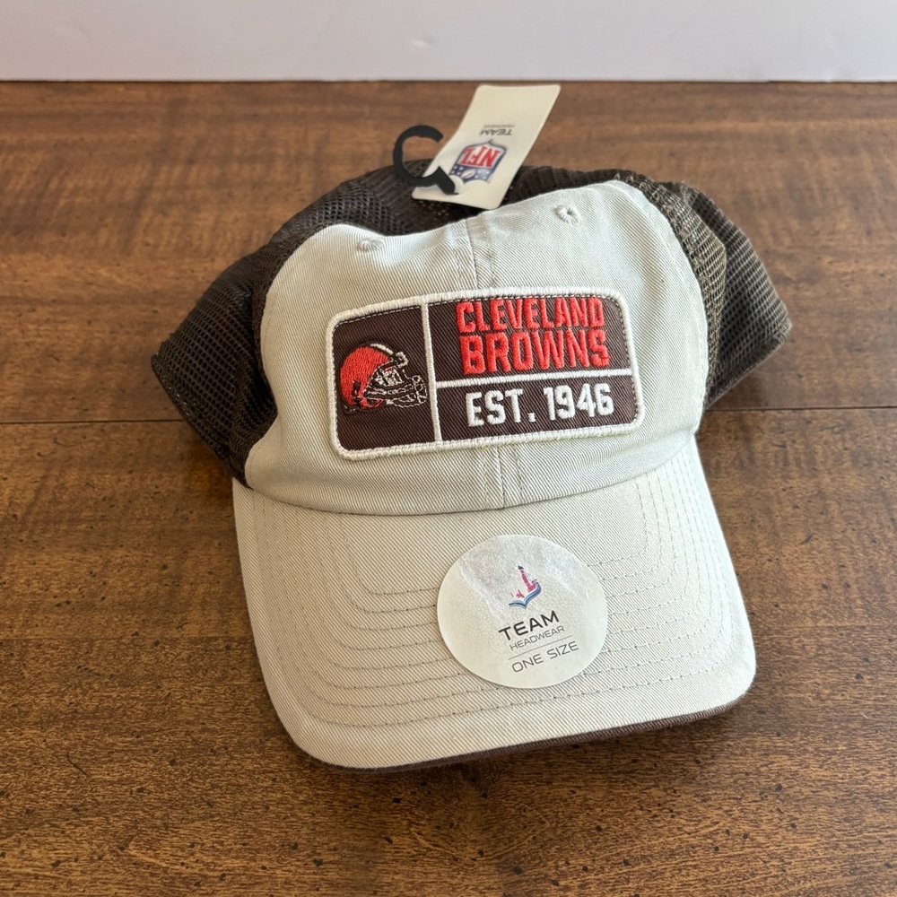 Cleveland Browns trucker Hat men’s OSFM est 1946 NFL team apparel sports Ohio cl